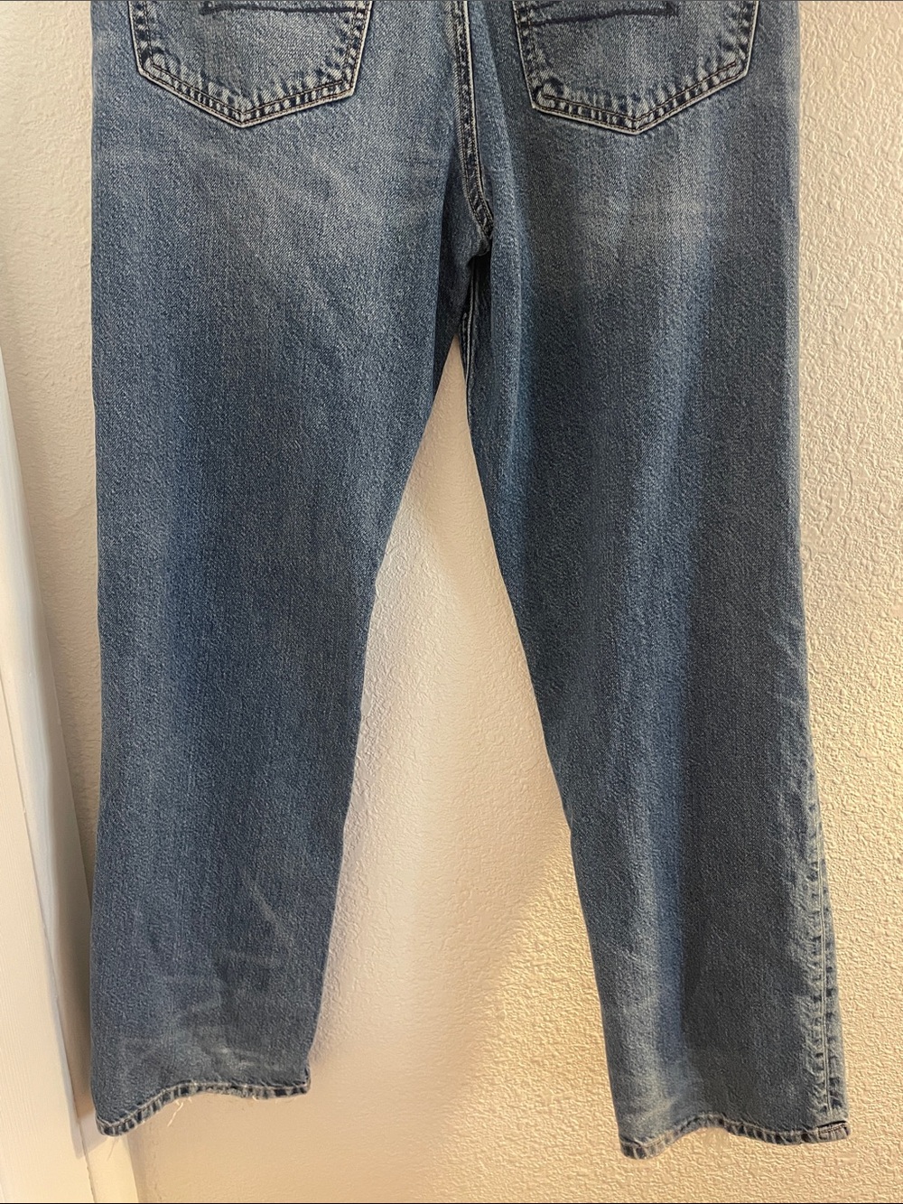 American Eagle Outfitters Low Rise Baggy Regular Lenght Jeans - Picture 5 of 5